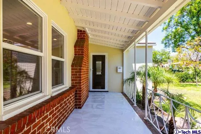 1648 W Kenneth Road, Glendale, California 91201