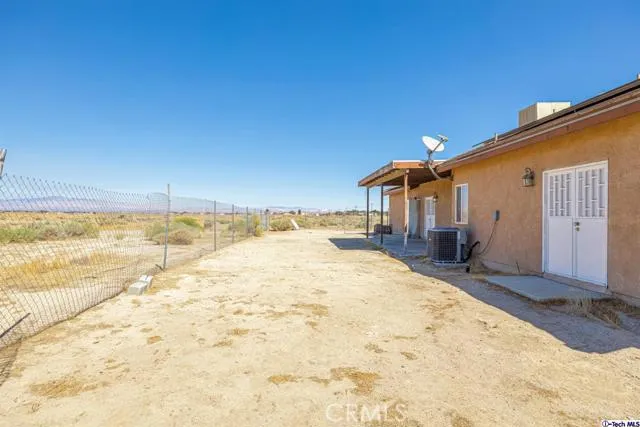 44525 W 45th Street, Lancaster, California 93536