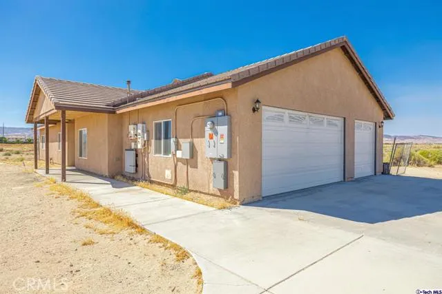 44525 W 45th Street, Lancaster, California 93536