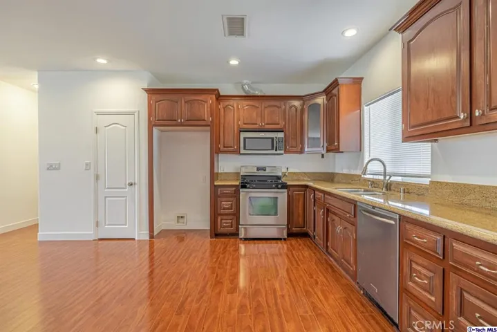 44525 W 45th Street, Lancaster, California 93536