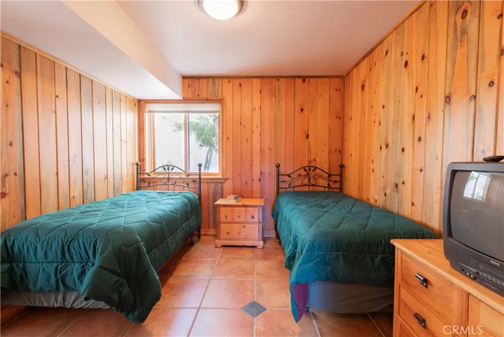 Second bedroom of the Lower Level Annex