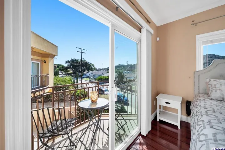 6939 Greeley Street 101, Tujunga, California 91042