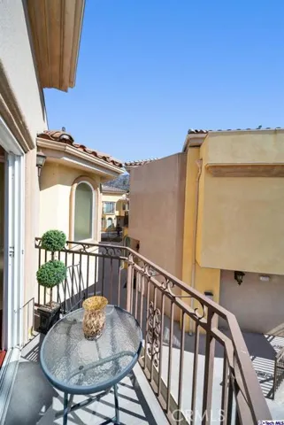 6939 Greeley Street 101, Tujunga, California 91042