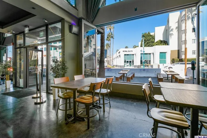 11136 Magnolia Boulevard, North Hollywood, California 91601