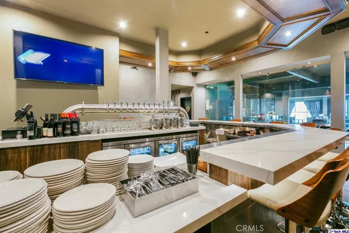 11136 Magnolia Boulevard, North Hollywood, California 91601