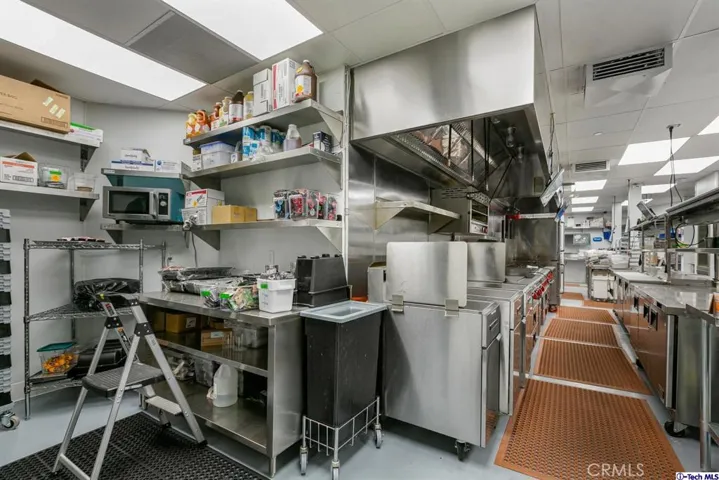 11136 Magnolia Boulevard, North Hollywood, California 91601