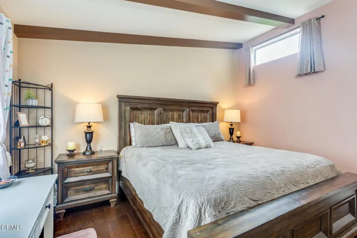 MLS-26-primary bedroom