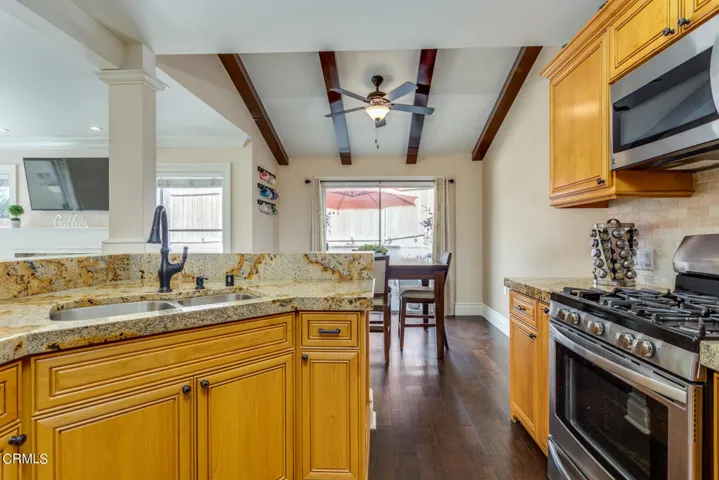 MLS-14-kitchen