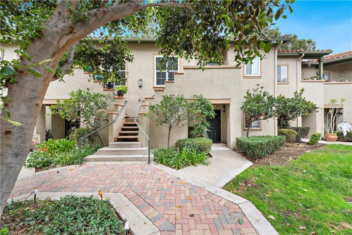 Very well maintained complex.