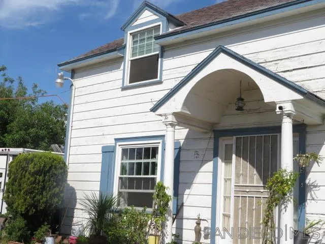 945 N Avenue, National City, California 91950