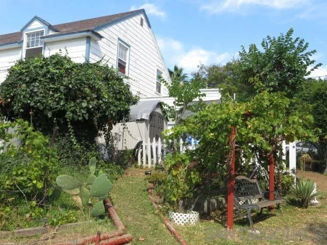 945 N Avenue, National City, California 91950