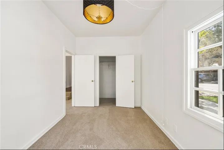 WALK INCLOSET