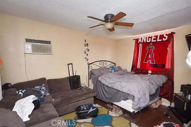 20615 Powhatan Lane, Apple Valley, California 92308