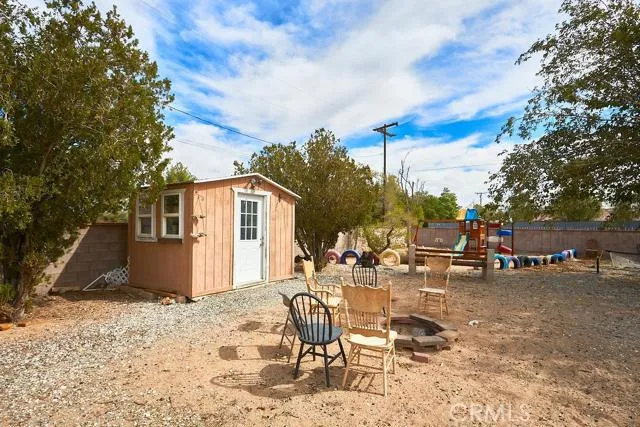 20615 Powhatan Lane, Apple Valley, California 92308
