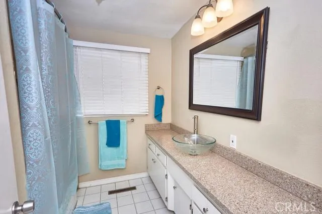 20615 Powhatan Lane, Apple Valley, California 92308