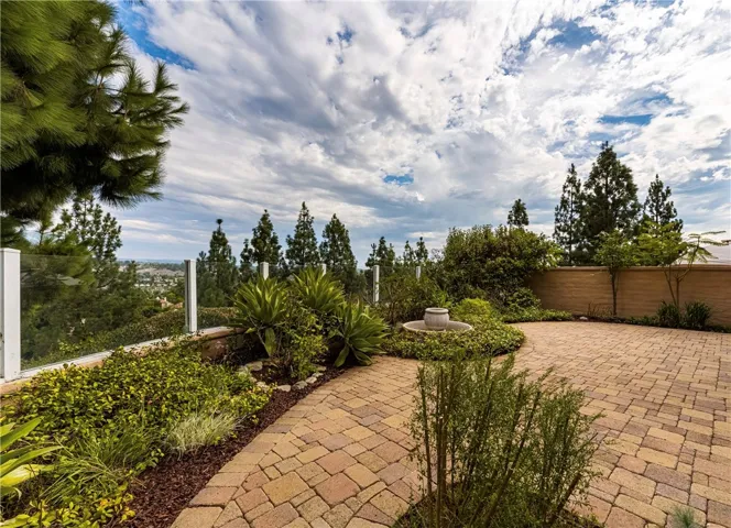 79 Via Athena, Aliso Viejo, California 92656