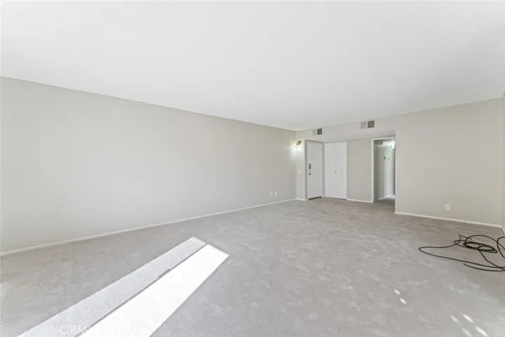 5400 Lindley Avenue 211, Encino, California 91316