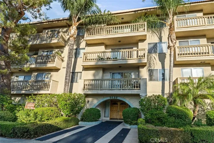 5400 Lindley Avenue 211, Encino, California 91316