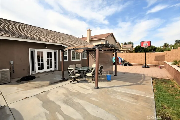14956 Camellia Drive, Fontana, California 92337