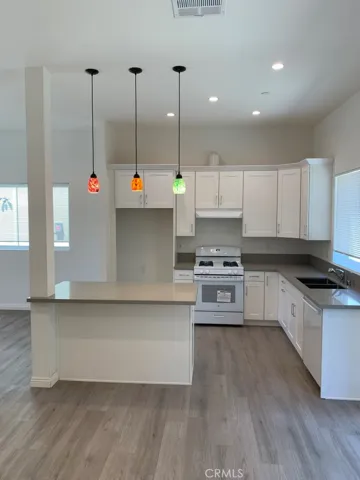 12680 Bradley Avenue 6, Sylmar, California 91342