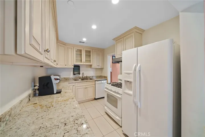 6451 Gilson Avenue, North Hollywood, California 91606
