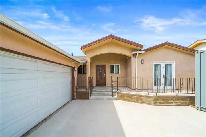 6451 Gilson Avenue, North Hollywood, California 91606