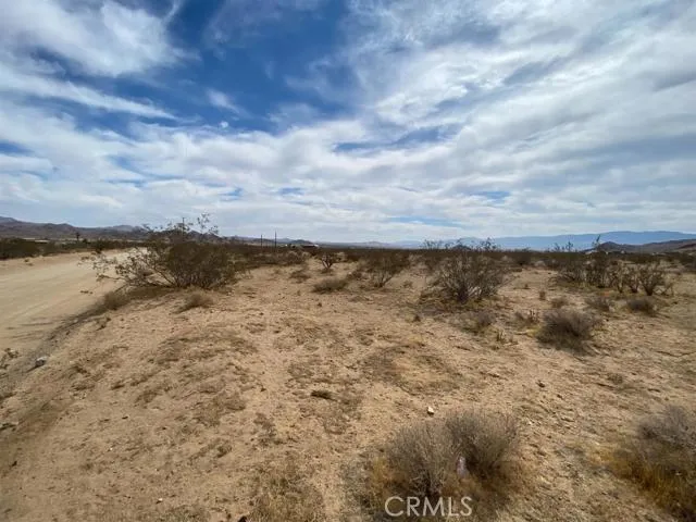0 Algoman Avenue, Lucerne Valley, California 92356