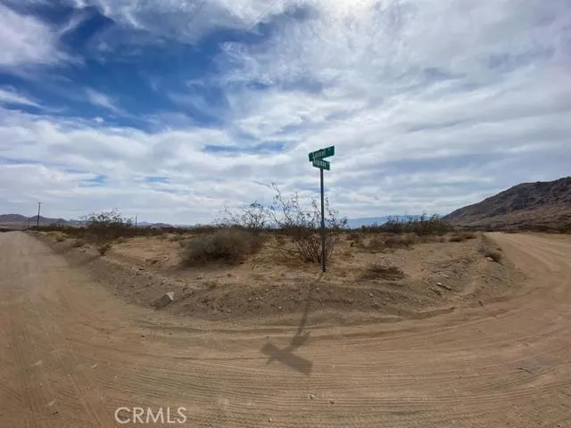 0 Algoman Avenue, Lucerne Valley, California 92356