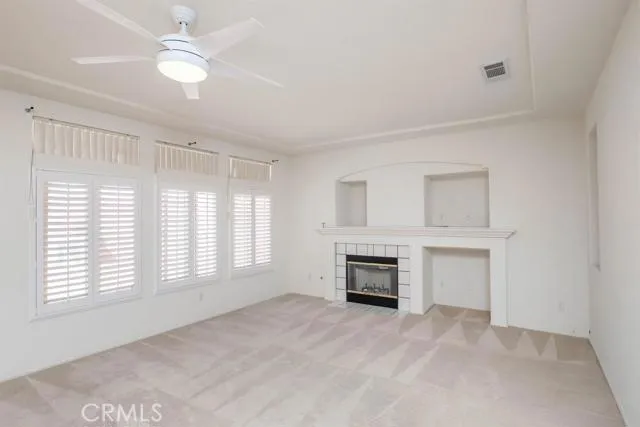 13261 Via Del Lago, Victorville, California 92395
