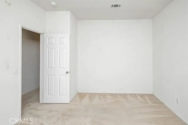 13261 Via Del Lago, Victorville, California 92395