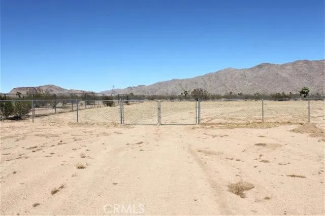 26428 Desert View Avenue, Apple Valley, California 92308