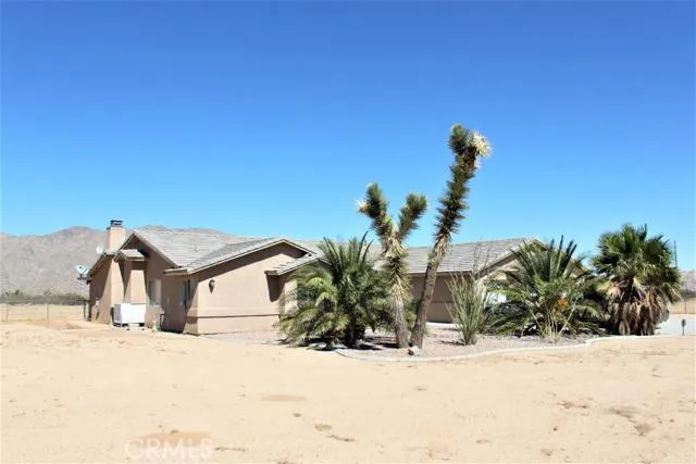 26428 Desert View Avenue, Apple Valley, California 92308