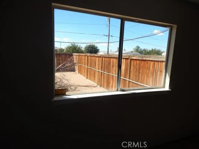 11460 Maple Avenue, Hesperia, California 92345
