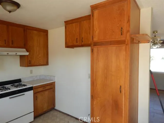 11460 Maple Avenue, Hesperia, California 92345