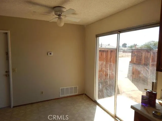 11460 Maple Avenue, Hesperia, California 92345