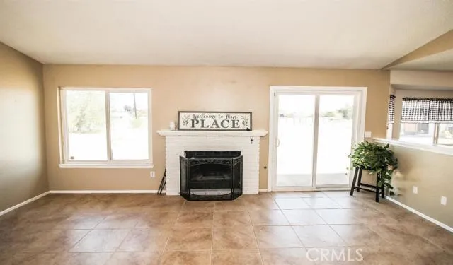 12089 Jade Road, Victorville, California 92392