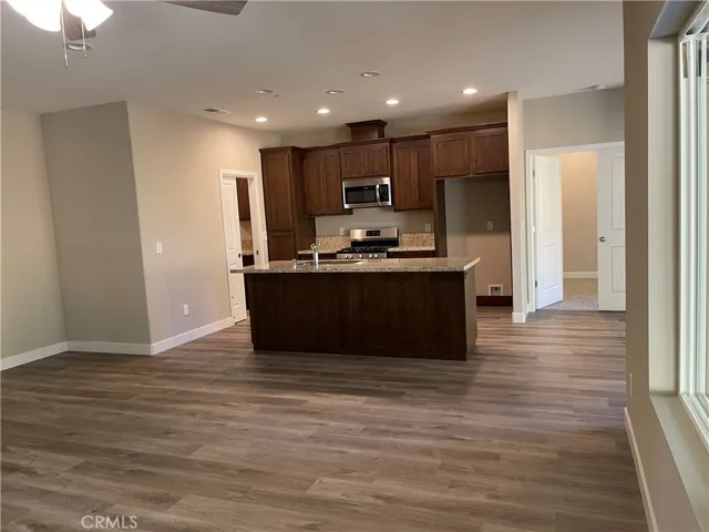 1845 Dry Creek Court, Merced, California 95348