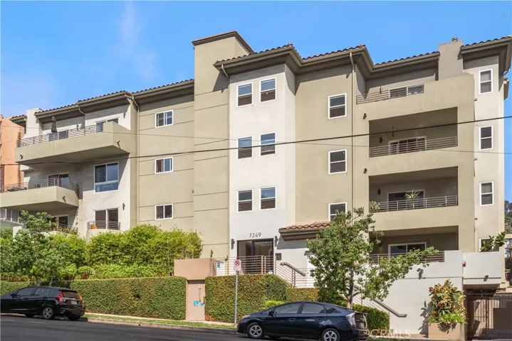 7249 Franklin Avenue 102, Los Angeles, California 90046
