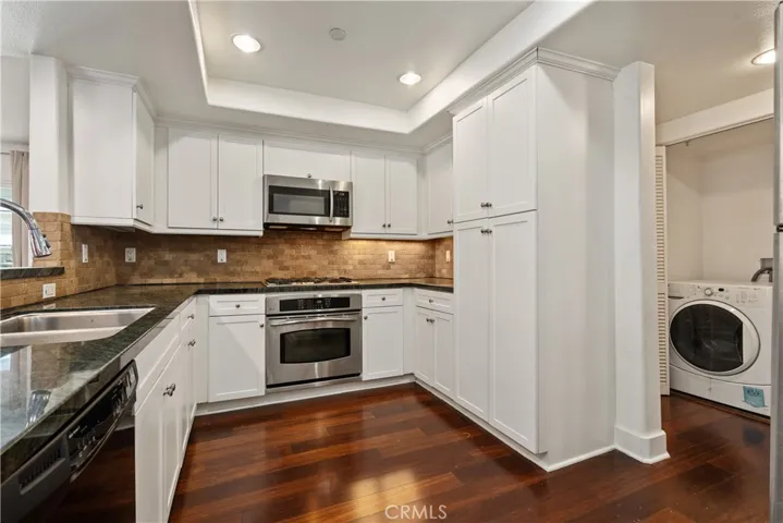 7249 Franklin Avenue 102, Los Angeles, California 90046