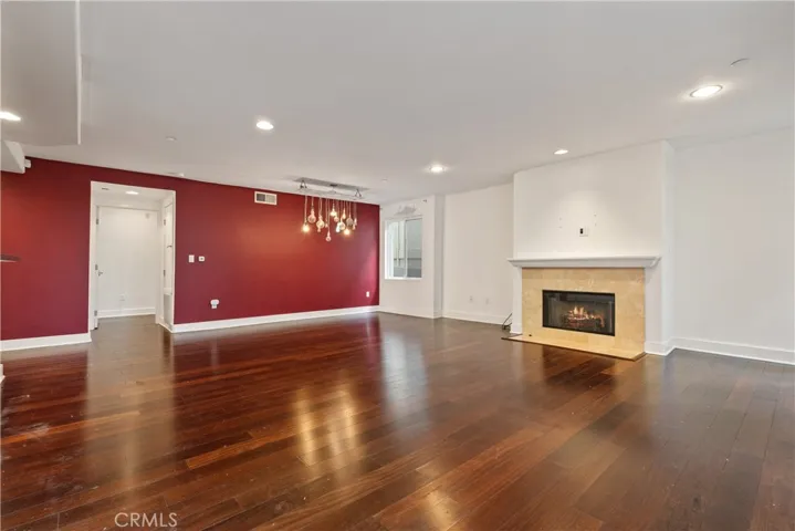 7249 Franklin Avenue 102, Los Angeles, California 90046