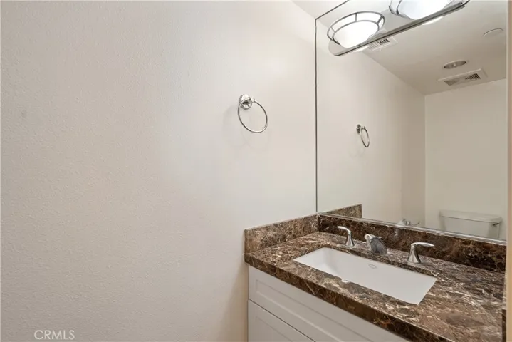 7249 Franklin Avenue 102, Los Angeles, California 90046