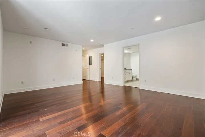 7249 Franklin Avenue 102, Los Angeles, California 90046