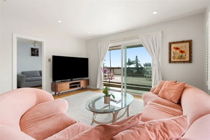 456 Bent Street, Laguna Beach, California 92651