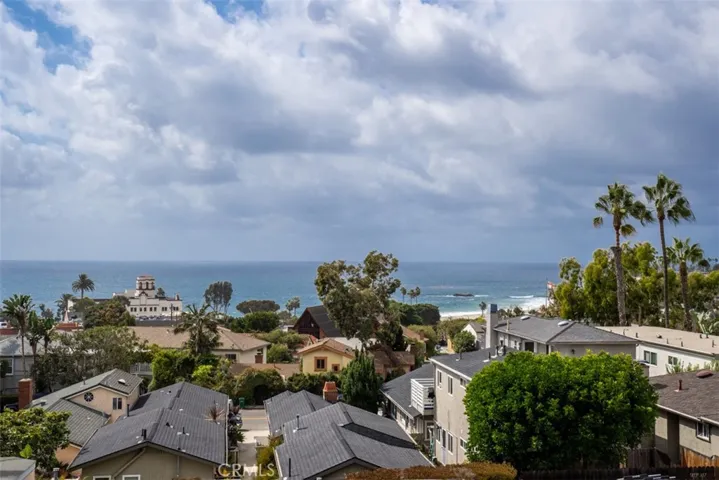 456 Bent Street, Laguna Beach, California 92651