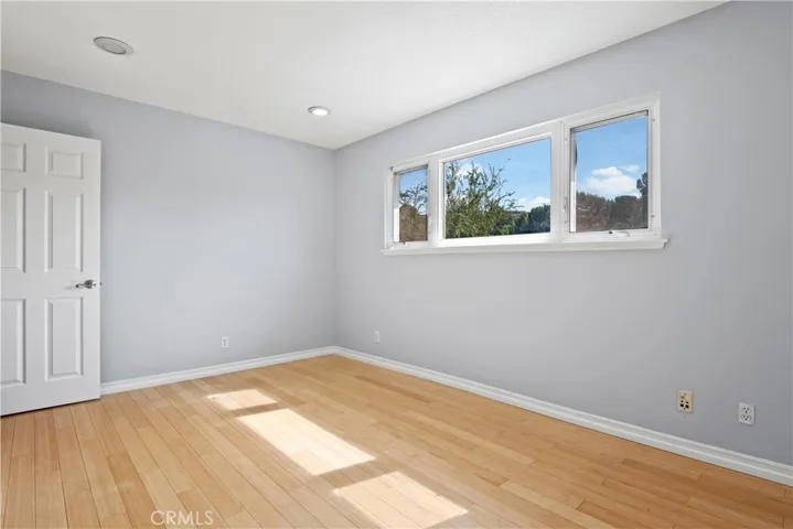 18816 Mountain Dale Court, Newhall, California 91321