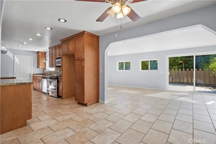 18816 Mountain Dale Court, Newhall, California 91321