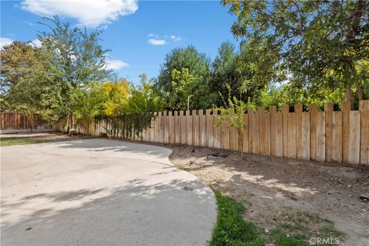 18816 Mountain Dale Court, Newhall, California 91321