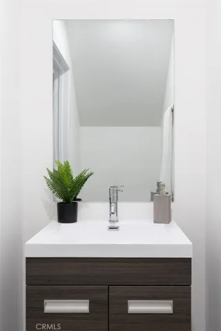 5961 Fountain Avenue, Los Angeles, California 90028