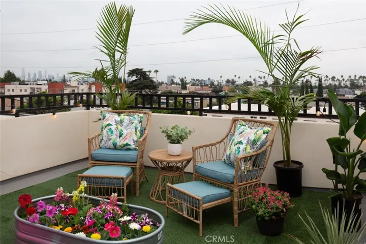 5961 Fountain Avenue, Los Angeles, California 90028