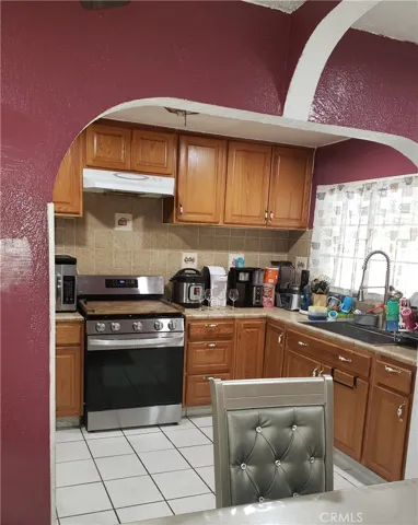 3137 N H Street, San Bernardino, California 92405